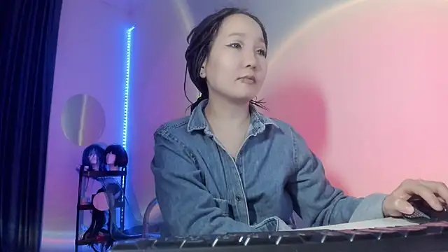 Snapshot of himeros_goddess chatting on February 20, 3:56 am himeros goddess online show from February 20, 3:56 am