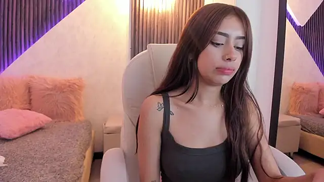 Snapshot of laurin_clauz_ chatting on December 12, 5:15 pm laurin clauz online show from December 12, 5:15 pm
