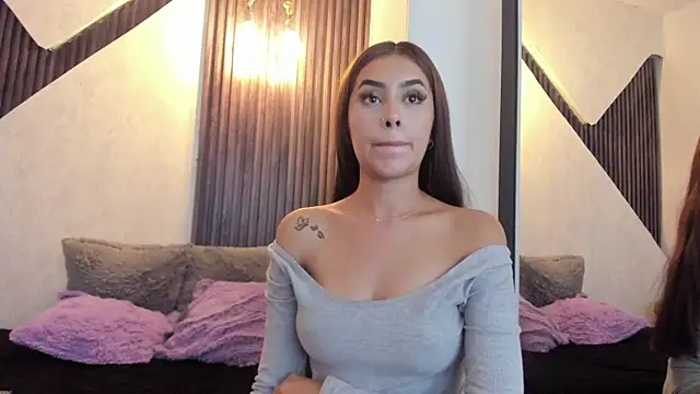 Snapshot of laurin_clauz_ chatting on January 15, 10:02 pm laurin clauz online show from January 15, 10:02 pm