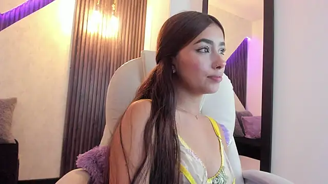 Snapshot of laurin_clauz_ chatting on February 14, 9:53 pm laurin clauz online show from February 14, 9:53 pm