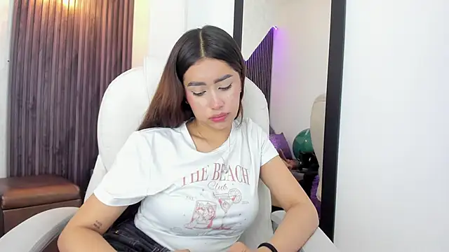 Snapshot of laurin_clauz_ chatting on September 23, 4:10 pm laurin clauz online show from September 23, 4:10 pm