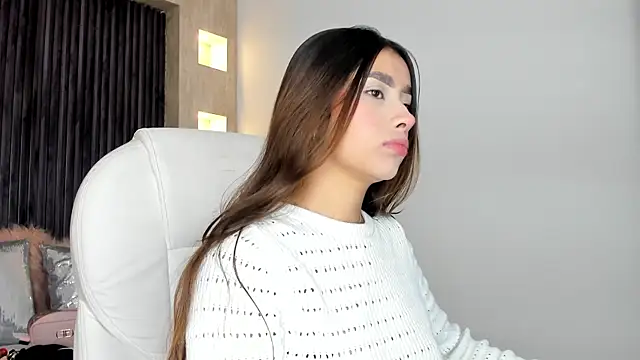 Snapshot of laurin_clauz_ chatting on October 20, 3:45 pm laurin clauz online show from October 20, 3:45 pm