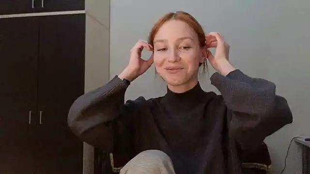 Snapshot of Mary_Av chatting on December 5, 7:38 pm Mary Av online show from December 5, 7:38 pm
