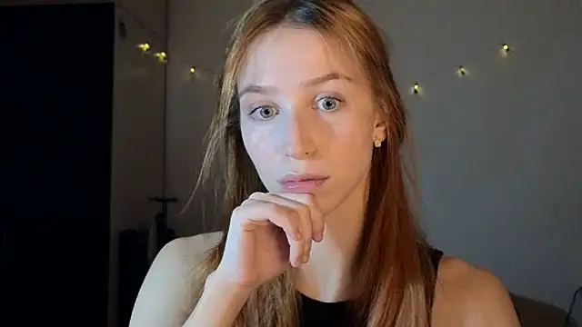 Snapshot of Mary_Av chatting on January 18, 9:45 pm Mary Av online show from January 18, 9:45 pm