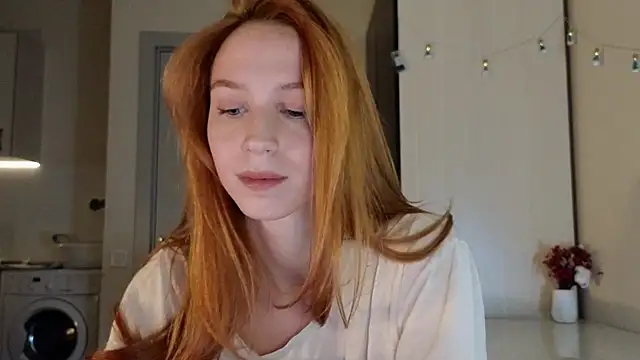 Snapshot of Mary_Av chatting on October 22, 8:52 pm Mary Av online show from October 22, 8:52 pm
