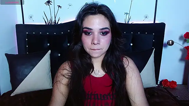 Lune Claire online show from April 15, 2:40 am