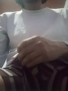 Snapshot of andrexote chatting on November 2, 4:26 am andrexote online show from November 2, 4:26 am