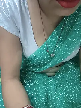 kaveerpooja947 online show from April 3, 4:38 pm