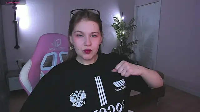 Colleen Blake online show from November 5, 5:13 pm