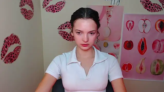  SusieSu  online show from September 19, 6:37 am