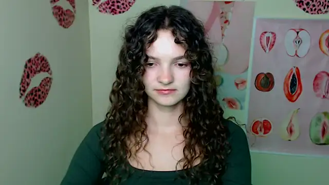  SusieSu  online show from October 6, 6:49 pm