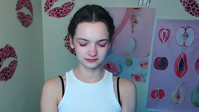  SusieSu  online show from December 1, 1:05 pm