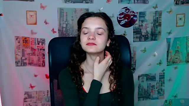  SusieSu  online show from April 10, 6:18 am