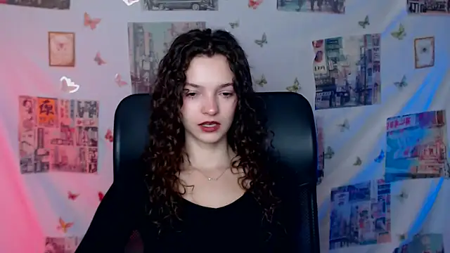 Snapshot of _SusieSu_ chatting on May 31, 6:21 am SusieSu online show from May 31, 6:21 am