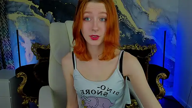 Snapshot of MagicLilu chatting on December 15, 8:36 pm MagicLilu online show from December 15, 8:36 pm