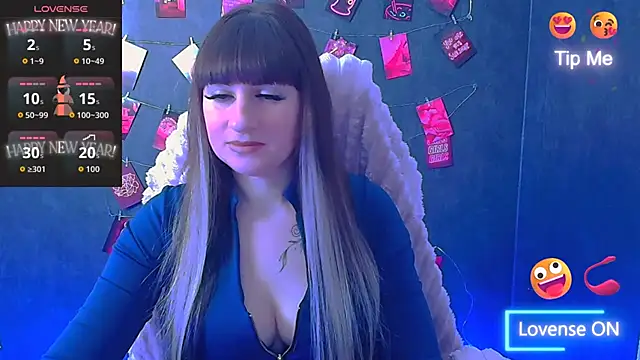 Snapshot of Violla_My chatting on April 30, 5:47 am Violla My online show from April 30, 5:47 am