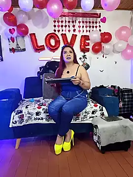 keila j online show from February 19, 10:11 am