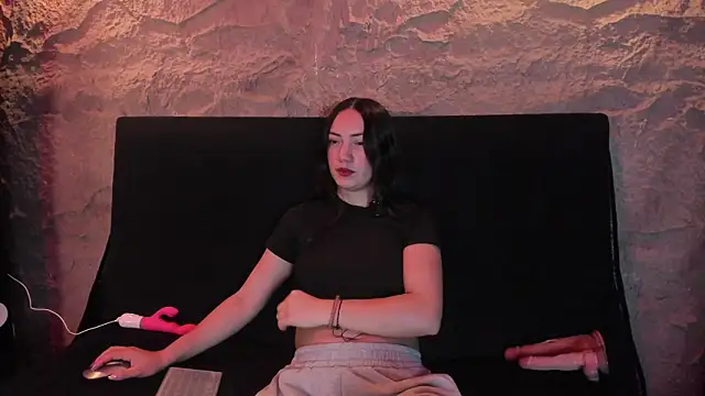 Scarlett  Fox   online show from February 4, 11:27 am