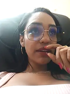 Sara-77 online show from February 3, 8:35 pm