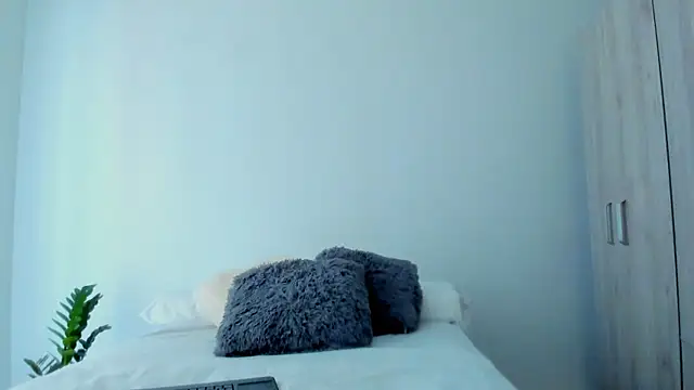 andyylove jk online show from April 24, 2:08 pm