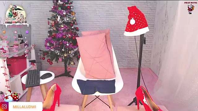 Snapshot of Millawantsplay chatting on December 25, 4:32 pm Millawantsplay online show from December 25, 4:32 pm