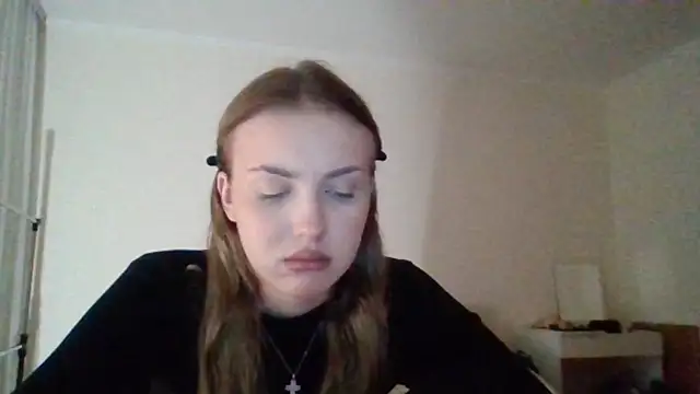 Snapshot of Sweety_Nika chatting on December 11, 11:21 pm Sweety Nika online show from December 11, 11:21 pm