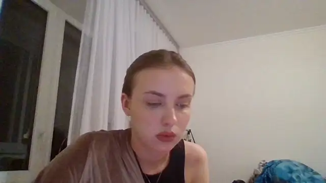 Snapshot of Sweety_Nika chatting on January 14, 6:49 pm Sweety Nika online show from January 14, 6:49 pm