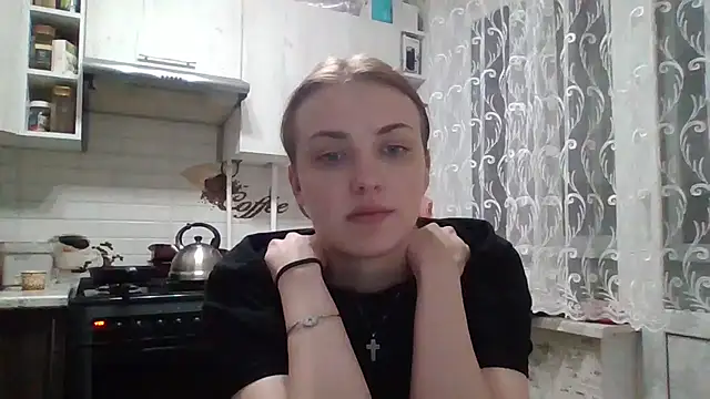 Snapshot of Sweety_Nika chatting on February 21, 1:11 am Sweety Nika online show from February 21, 1:11 am