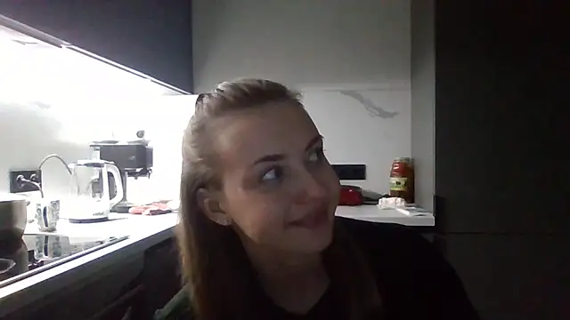 Snapshot of Sweety_Nika chatting on September 18, 4:42 pm Sweety Nika online show from September 18, 4:42 pm