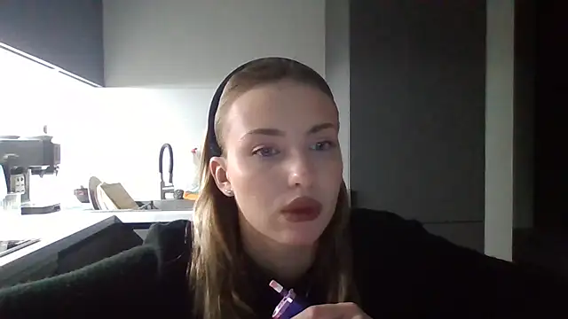 Snapshot of Sweety_Nika chatting on September 29, 7:40 pm Sweety Nika online show from September 29, 7:40 pm
