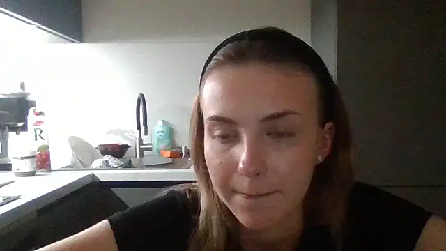 Snapshot of Sweety_Nika chatting on October 15, 7:36 pm Sweety Nika online show from October 15, 7:36 pm