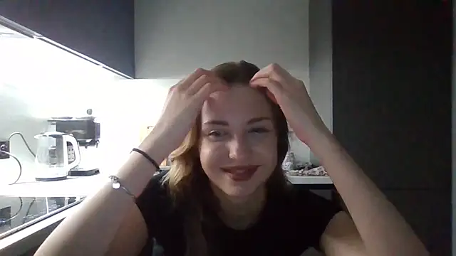 Snapshot of Sweety_Nika chatting on October 21, 8:09 pm Sweety Nika online show from October 21, 8:09 pm