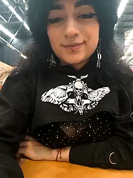 Lila Desiree online show from September 21, 9:38 pm