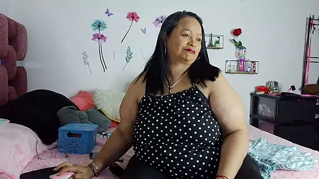 ScarletthJhonson- online show from May 12, 10:18 pm