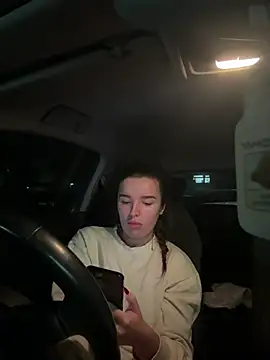 Snapshot of maisiesmithx chatting on December 31, 7:40 pm maisiesmithx online show from December 31, 7:40 pm