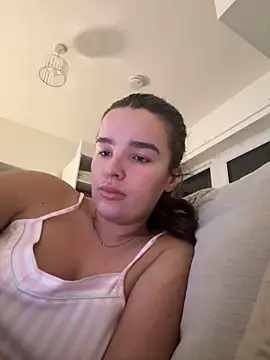 Snapshot of maisiesmithx chatting on January 7, 6:14 pm maisiesmithx online show from January 7, 6:14 pm