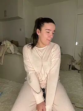 Snapshot of maisiesmithx chatting on January 8, 8:50 pm maisiesmithx online show from January 8, 8:50 pm