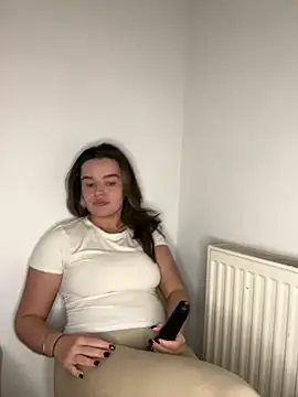 Snapshot of maisiesmithx chatting on January 13, 11:17 pm maisiesmithx online show from January 13, 11:17 pm