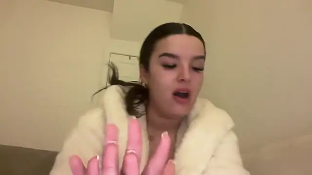 Snapshot of maisiesmithx chatting on January 31, 11:35 pm maisiesmithx online show from January 31, 11:35 pm