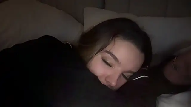 Snapshot of maisiesmithx chatting on February 2, 8:35 am maisiesmithx online show from February 2, 8:35 am