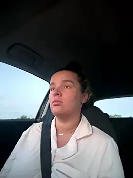 Snapshot of maisiesmithx chatting on October 4, 5:55 pm maisiesmithx online show from October 4, 5:55 pm