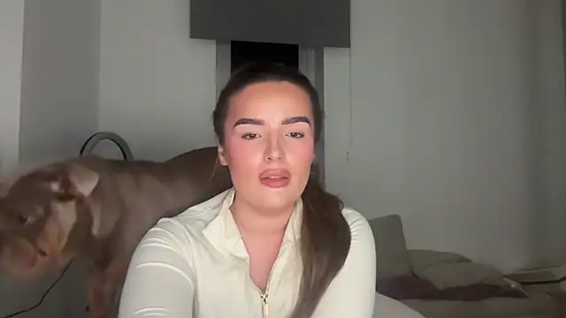 Snapshot of maisiesmithx chatting on March 12, 8:48 pm maisiesmithx online show from March 12, 8:48 pm