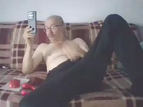 Snapshot of loverboyxxx69 chatting on March 14, 4:54 am loverboyxxx69 online show from March 14, 4:54 am