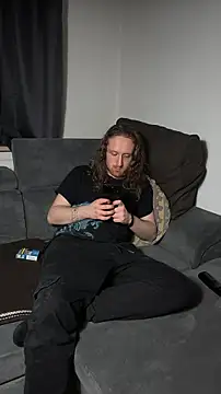 DrownMentallyyy online show from April 5, 7:55 pm