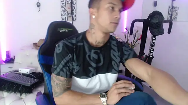 Leonard Price online show from February 27, 2:42 am