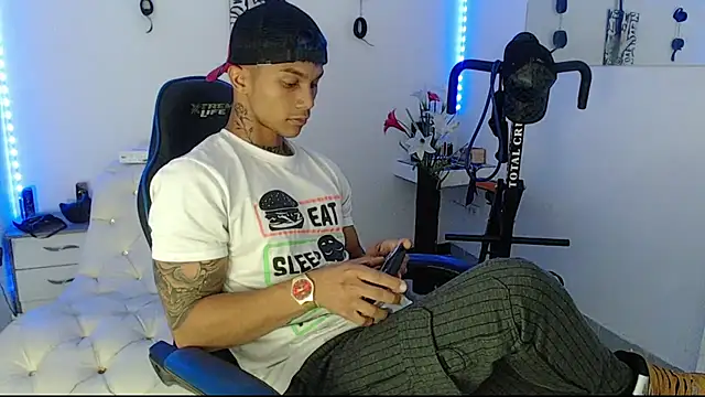 Leonard Price online show from March 15, 11:17 pm