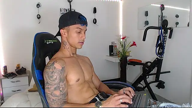 Leonard Price online show from March 19, 6:12 pm