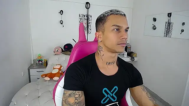 Leonard Price online show from September 23, 2:03 am