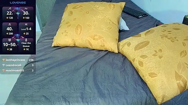 Snapshot of zhamira_21 chatting on January 19, 4:36 pm zhamira 21 online show from January 19, 4:36 pm