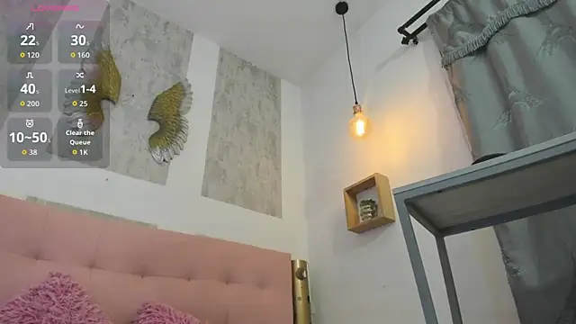 Snapshot of zhamira_21 chatting on October 8, 9:12 pm zhamira 21 online show from October 8, 9:12 pm